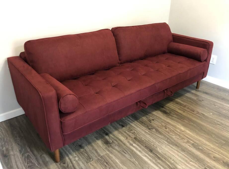 Private 2-Bedroom With Free Parking And Direct Bus To Nyc Manhattan Only 2 Blocks Away 린던 외부 사진